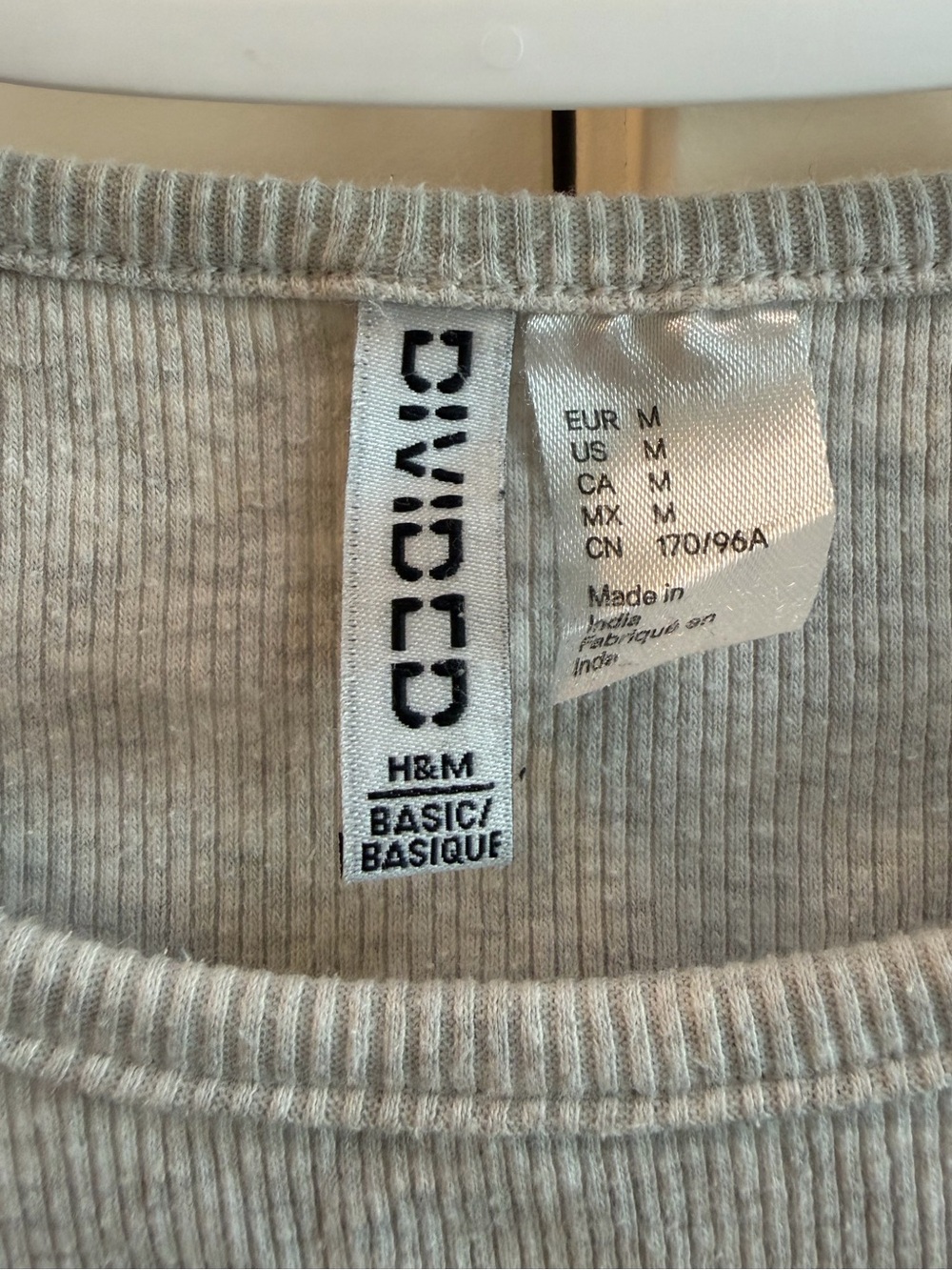 H&M Short Sleeve Ribbed Tee - Picture 2 of 5